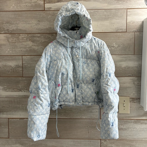 Louis Vuitton Monogram Puffer Jacket w/ Detachable Hood - Picture 4 of 14